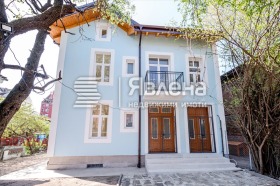 Huis Tsentar, Sofia