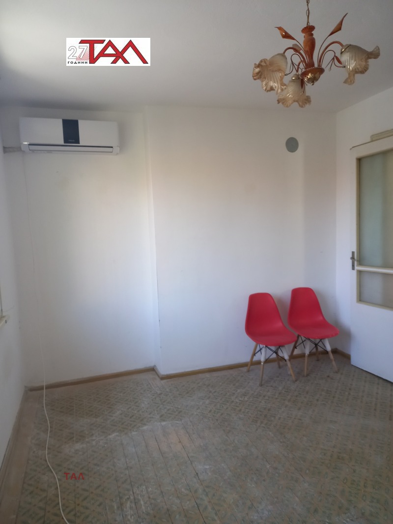 Zu vermieten  2 Schlafzimmer Plowdiw , Starijat grad , 100 qm | 42307609 - Bild [9]