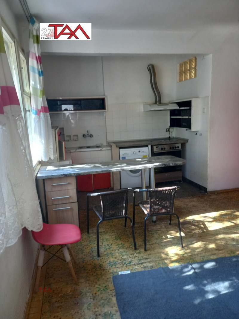 Zu vermieten  2 Schlafzimmer Plowdiw , Starijat grad , 100 qm | 42307609 - Bild [4]