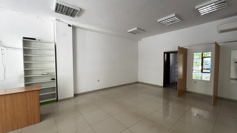 Vuokrattavana  Myymälä Plovdiv , Kjutšuk Pariž , 87 neliömetriä | 98948889 - kuva [3]