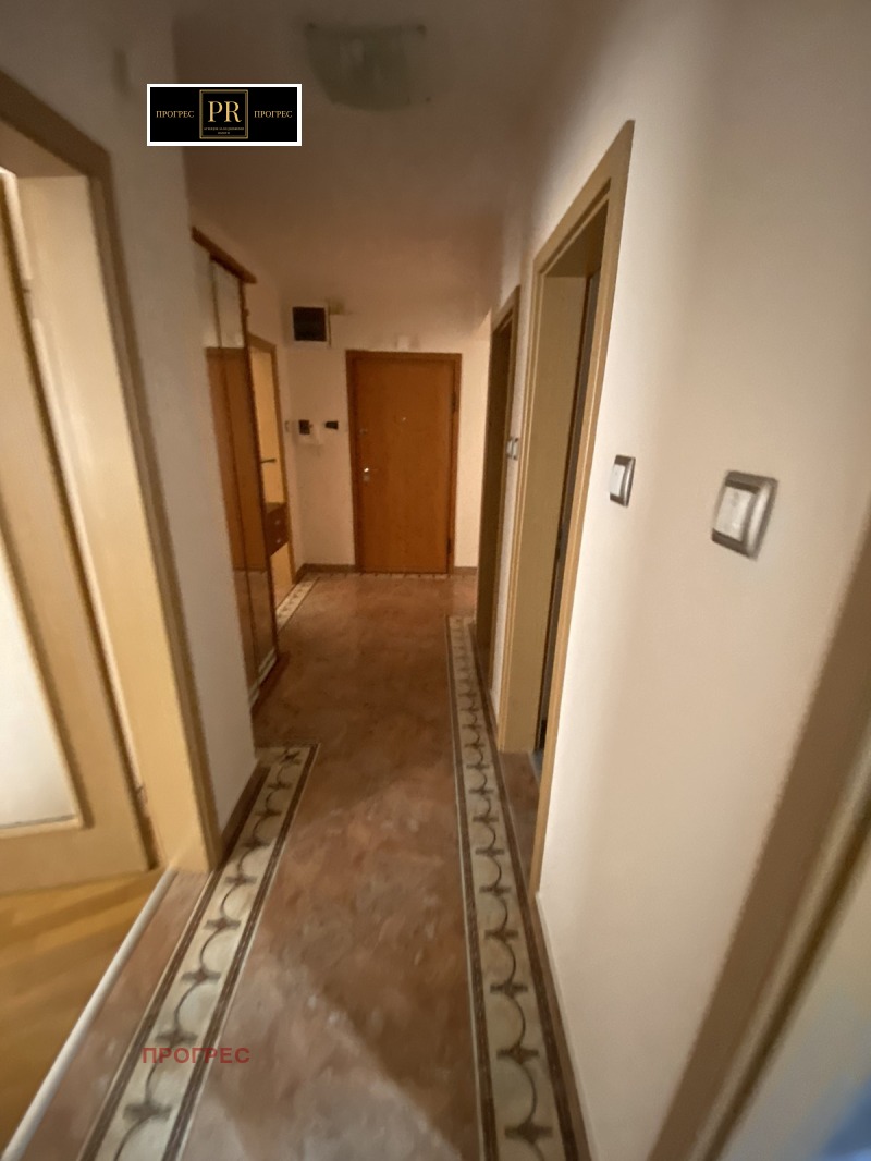 Da affittare  3 camere da letto Plovdiv , Mladegki Halm , 180 mq | 21428179 - Immagine [15]