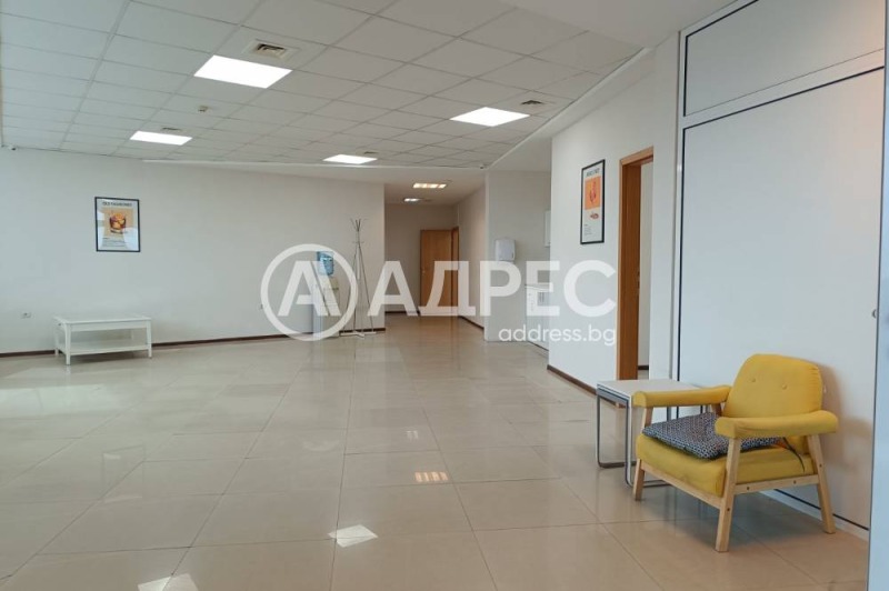 Te huur  Kantoor Sofia , Tsentar , 236 m² | 94055658 - afbeelding [3]
