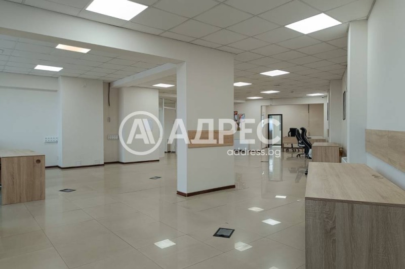 Te huur  Kantoor Sofia , Tsentar , 236 m² | 94055658