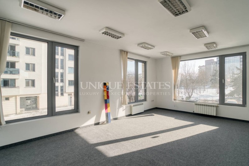 A louer  Bureau Sofia , Stoudentski grad , 300 m² | 36030365 - image [9]