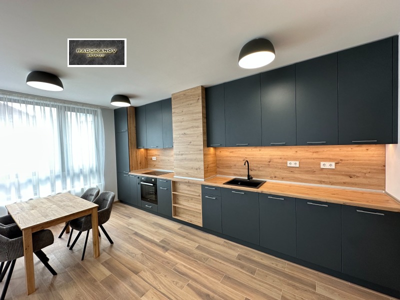 Te huur  1 slaapkamer Sofia , Pavlovo , 80 m² | 46929769