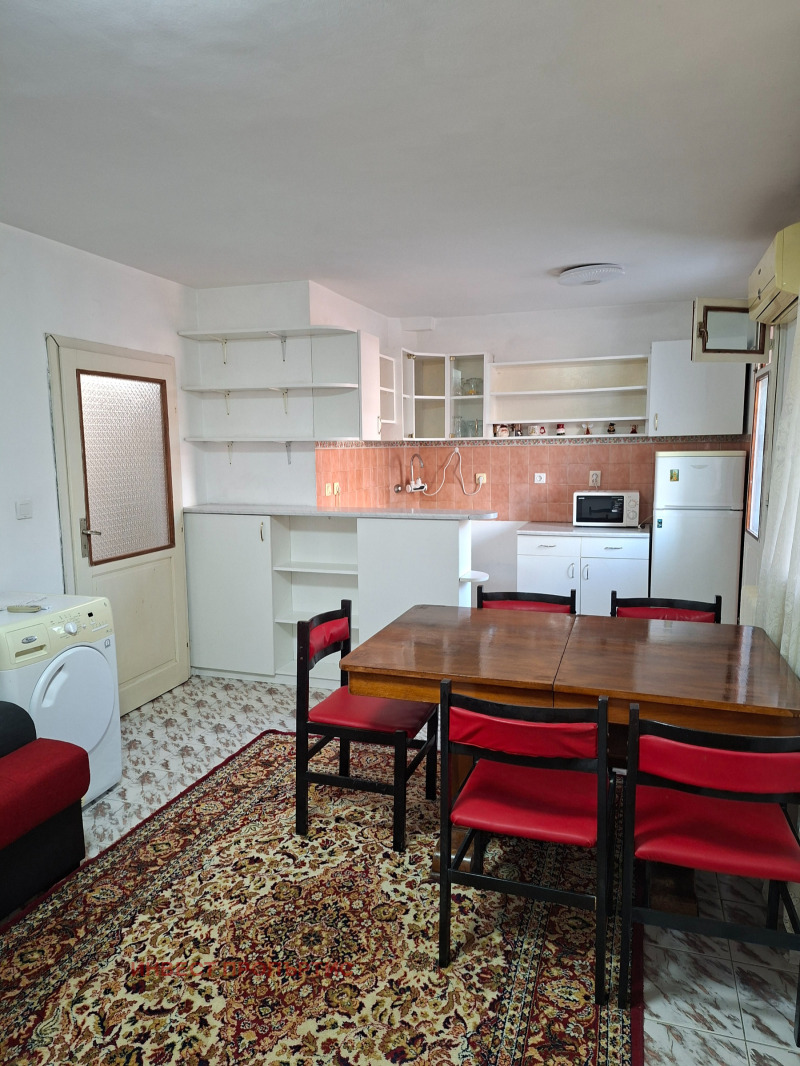 Te huur  1 slaapkamer Sofia , Krasno selo , 56 m² | 91024874