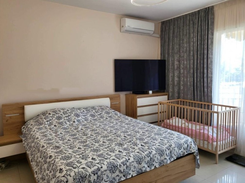 De inchiriat  2 dormitoare Sofia , Bâcston , 95 mp | 25090819 - imagine [4]