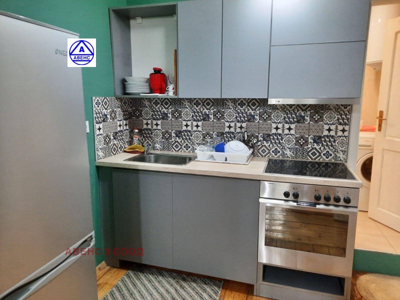 Издаје се  2 спаваће собе Плевен , Идеален центар , 90 м2 | 28855680 - слика [5]