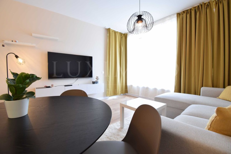 Zu vermieten  2 Schlafzimmer Sofia , Banischora , 105 qm | 76936125 - Bild [3]