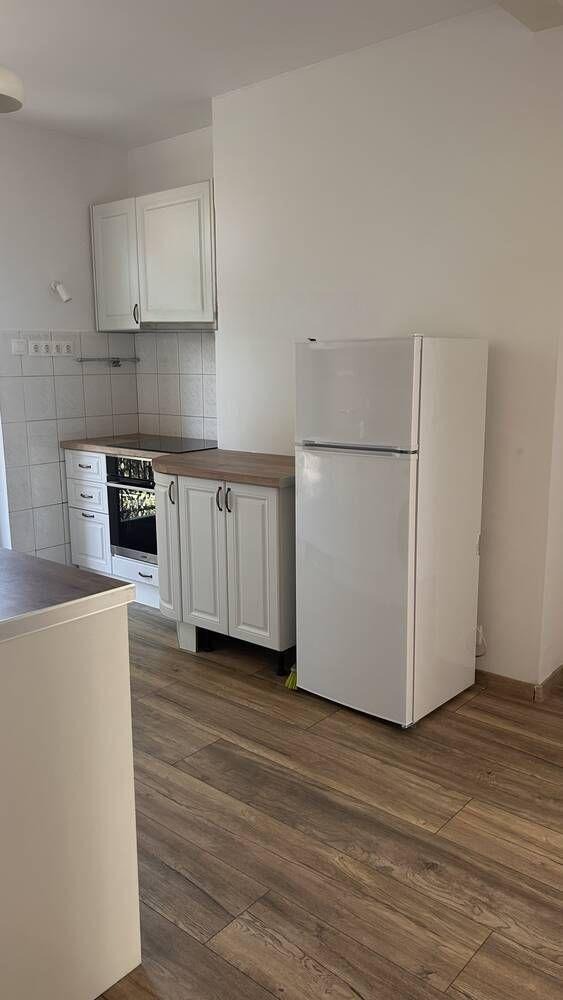 Дава под наем 3-СТАЕН, гр. София, Център, снимка 2 - Апартаменти - 53901626