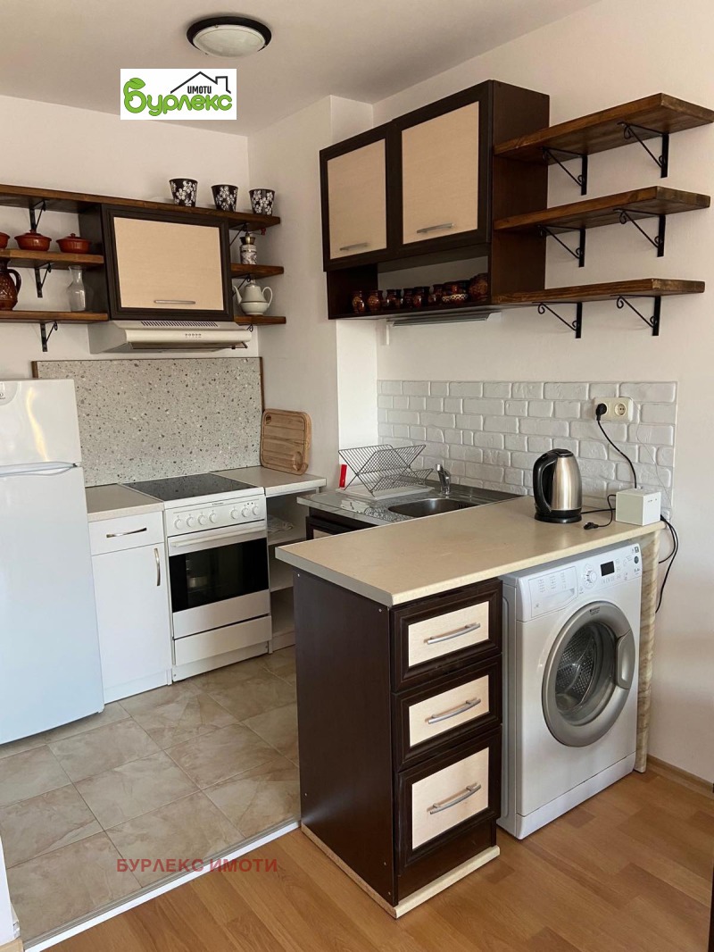 Para alugar  1 quarto Varna , k.k. Sv.Sv. Konstantin i Elena , 50 m² | 78420980 - imagem [5]