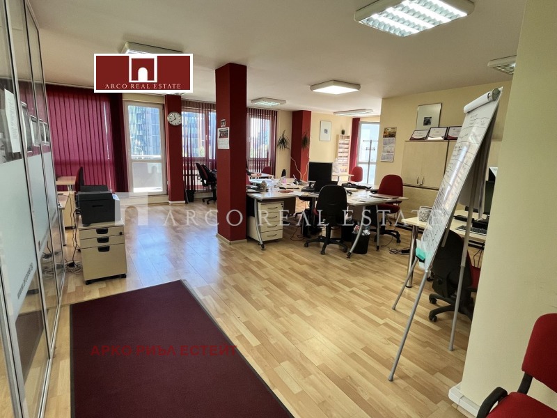 En renta  Oficina Sofia , Mladost 1 , 113 metros cuadrados | 48447083 - imagen [12]