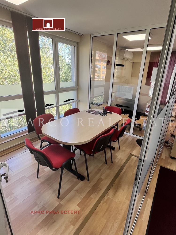 En renta  Oficina Sofia , Mladost 1 , 113 metros cuadrados | 48447083 - imagen [9]