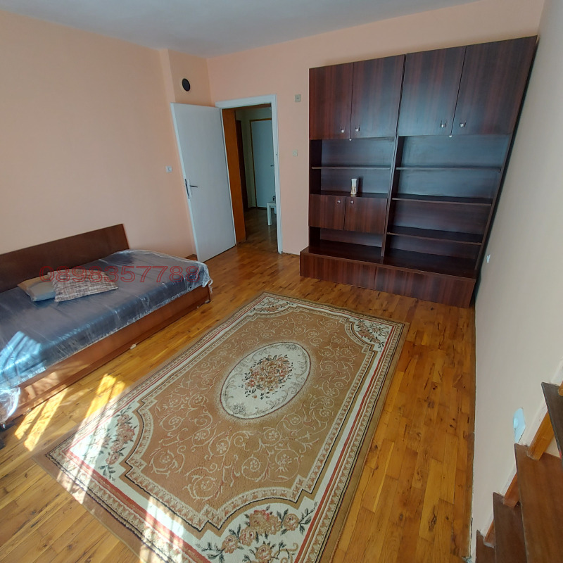 Дава под наем 3-СТАЕН, гр. Велико Търново, Център, снимка 11 - Апартаменти - 52906050