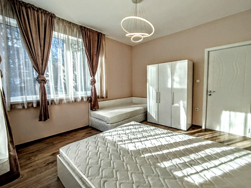 De inchiriat  2 dormitoare Velico Târnovo , Țentâr , 89 mp | 91710483 - imagine [4]