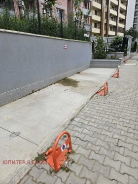 Parking space Suhata reka, Sofia