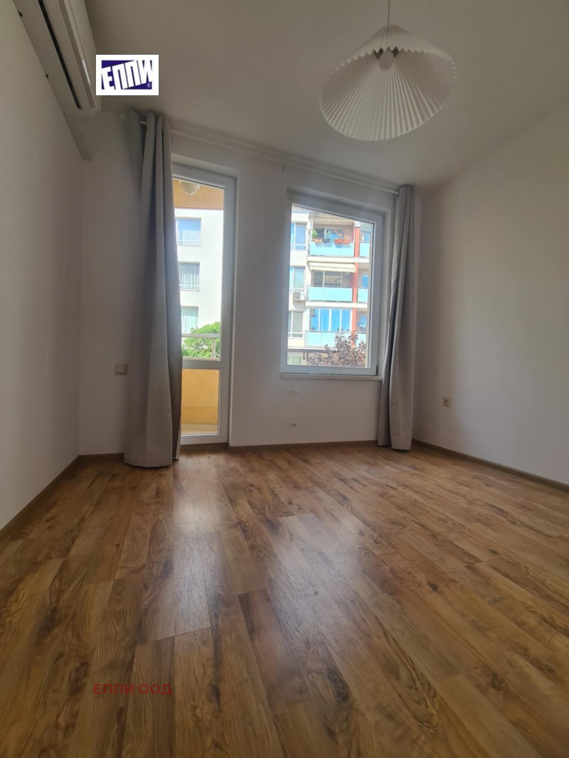 Vuokrattavana  3 makuuhuonetta Sofia , Manastirski livadi , 102 neliömetriä | 15474807 - kuva [11]