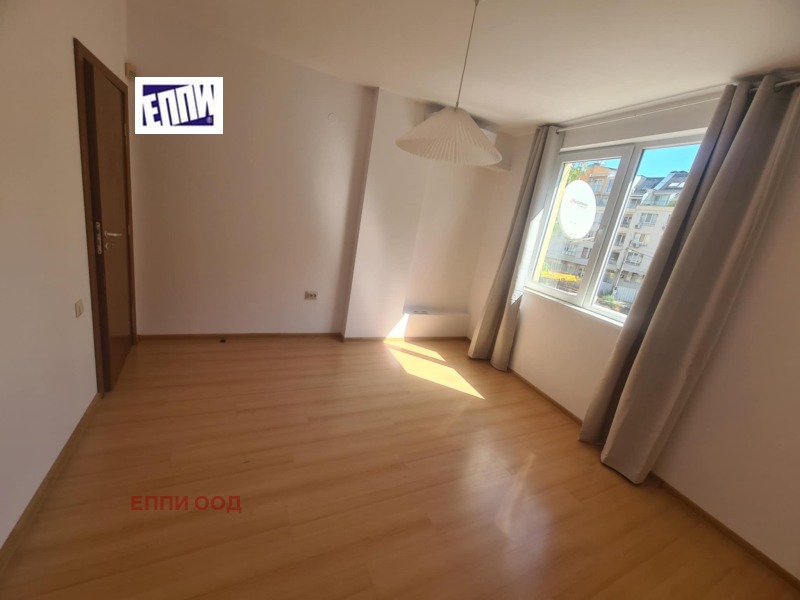 Vuokrattavana  3 makuuhuonetta Sofia , Manastirski livadi , 102 neliömetriä | 15474807 - kuva [9]