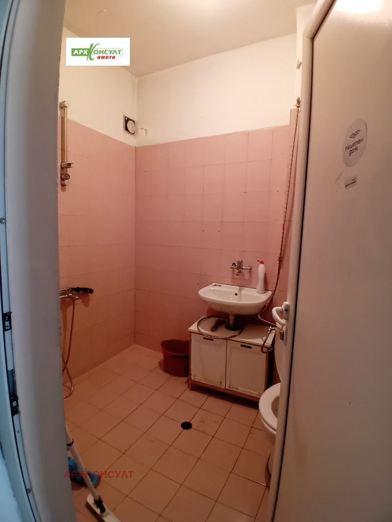 Zu vermieten  1 Schlafzimmer Sofia , Zentar , 65 qm | 86710854 - Bild [8]