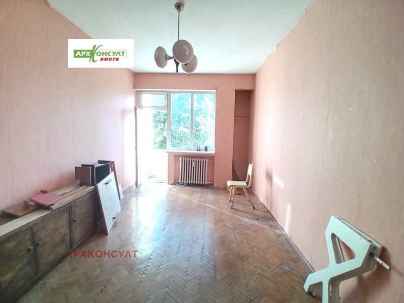 Zu vermieten  1 Schlafzimmer Sofia , Zentar , 65 qm | 86710854