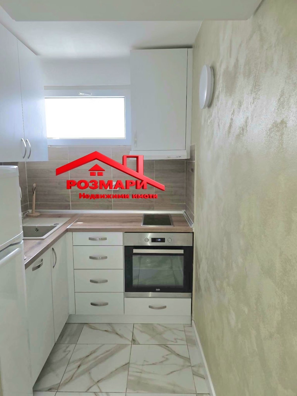Дава под наем КЪЩА, гр. Русе, Дружба 1, снимка 2 - Къщи - 56252407