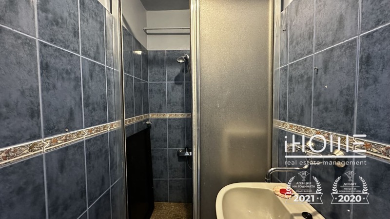 De inchiriat  1 dormitor Sofia , Țentâr , 70 mp | 48182302 - imagine [13]