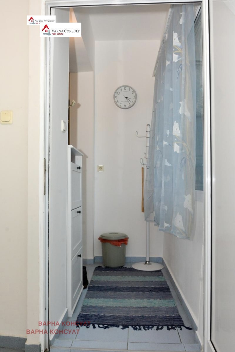 Дава под наем ЕТАЖ ОТ КЪЩА, гр. Варна, ВИНС-Червен площад, снимка 12 - Етаж от къща - 52694937