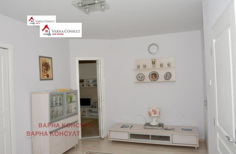 Дава под наем ЕТАЖ ОТ КЪЩА, гр. Варна, ВИНС-Червен площад, снимка 6 - Етаж от къща - 52694937