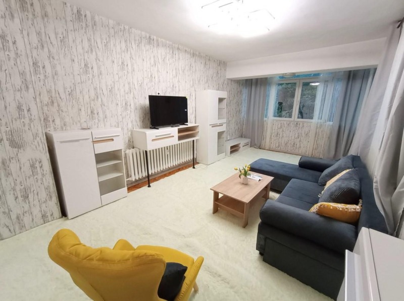 Дава под нем  2-стаен, град София, Иван Вазов •  790 EUR • ID 39356365 — holmes.bg - [1] 