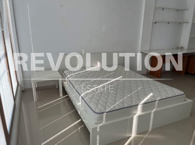 Дава под наем КЪЩА, гр. Варна, м-т Долна Трака, снимка 4 - Къщи - 51225034