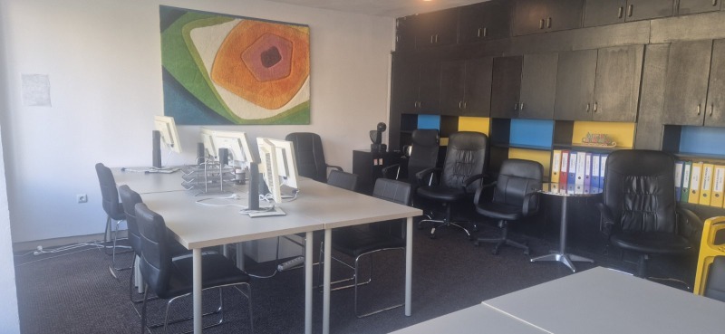 Дава под Наем ОФИС в град Варна, Център - 45 кв.м / 264 € » 516.34 лв., ИРИС ИМОТИ