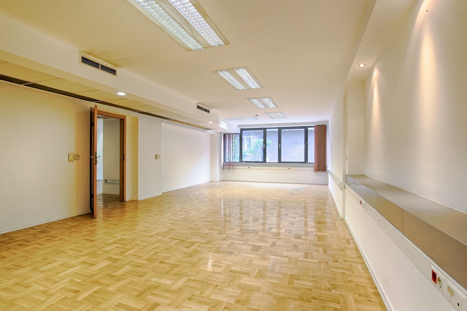 Дава под Наем ОФИС | Imot.bg — изображение 1