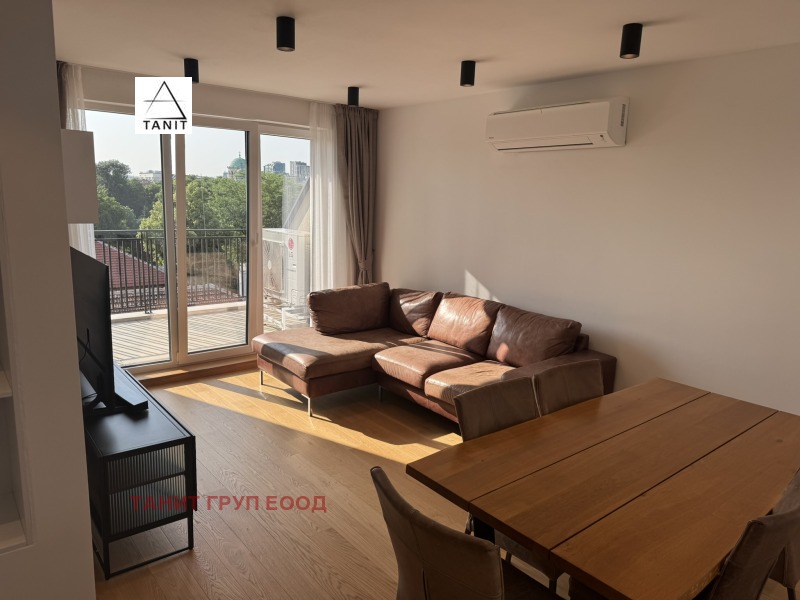 A louer  2 chambres Sofia , Tsentar , 99 m² | 50983137