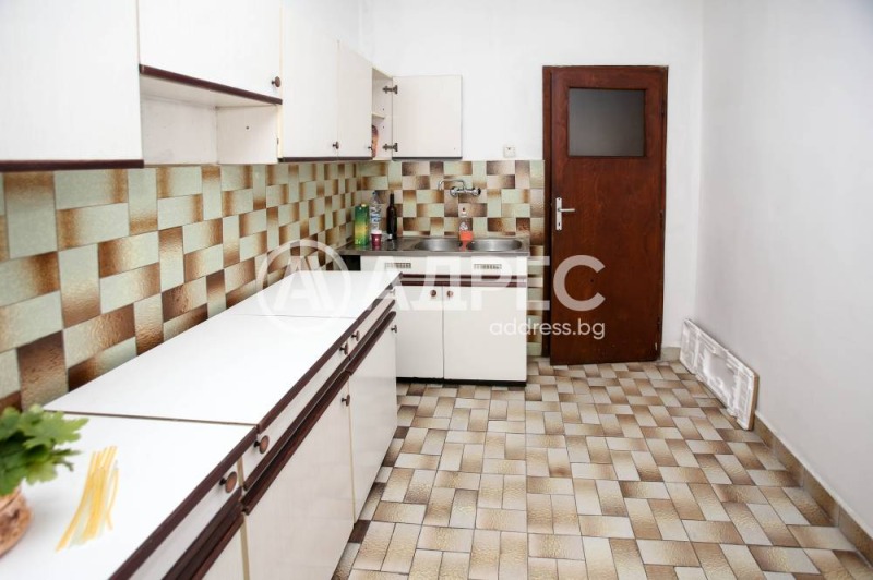 Дава под наем КЪЩА, гр. София, Изток, снимка 9 - Къщи - 52872835