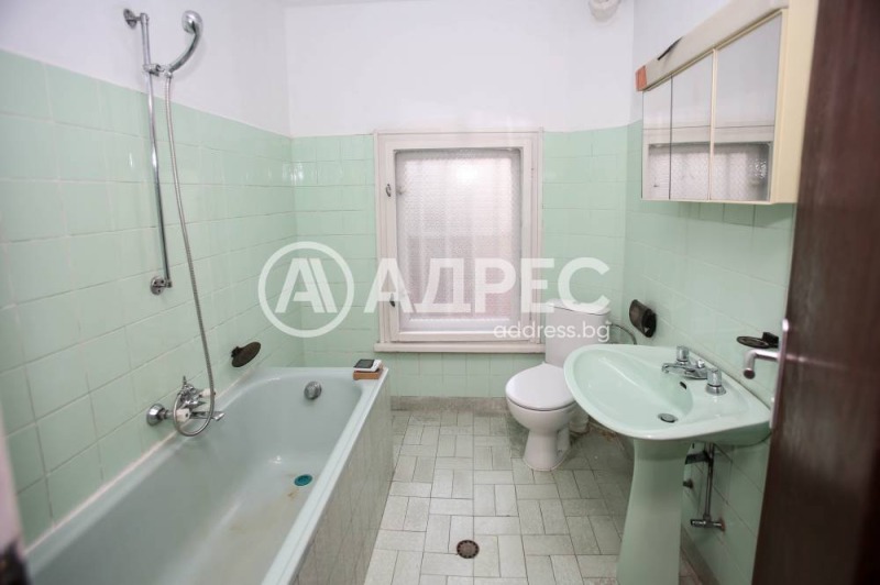 Дава под наем КЪЩА, гр. София, Изток, снимка 15 - Къщи - 52872835