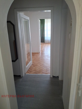 ���� ��� ���� 3-����� | Imot.bg � ����� ������ 8