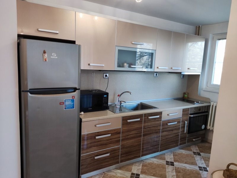 En renta  2 dormitorios Plovdiv , Tsentar , 120 metros cuadrados | 58606732 - imagen [9]