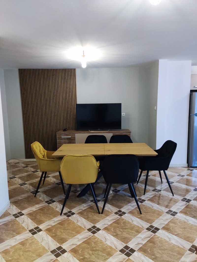 En renta  2 dormitorios Plovdiv , Tsentar , 120 metros cuadrados | 58606732 - imagen [4]