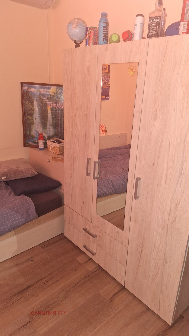 Дава под наем КЪЩА, гр. Плевен, м-т Стражата, снимка 5 - Къщи - 52721125