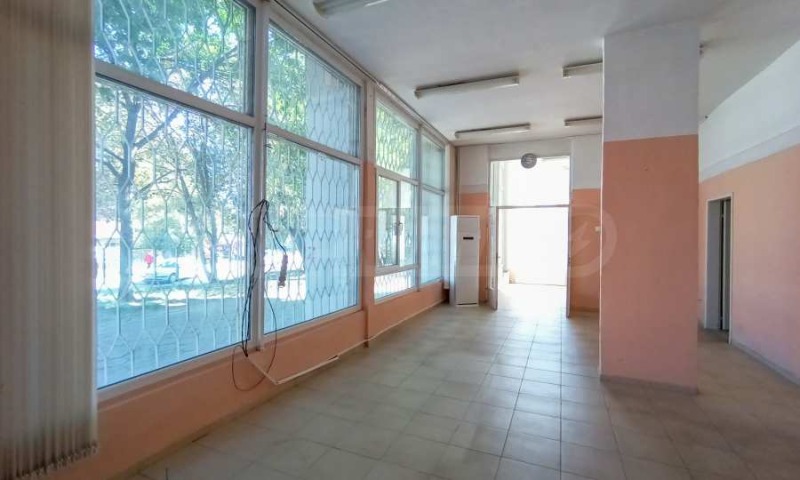 For Rent  Shop Plovdiv , Kyuchuk Parizh , 70 sq.m | 22808285