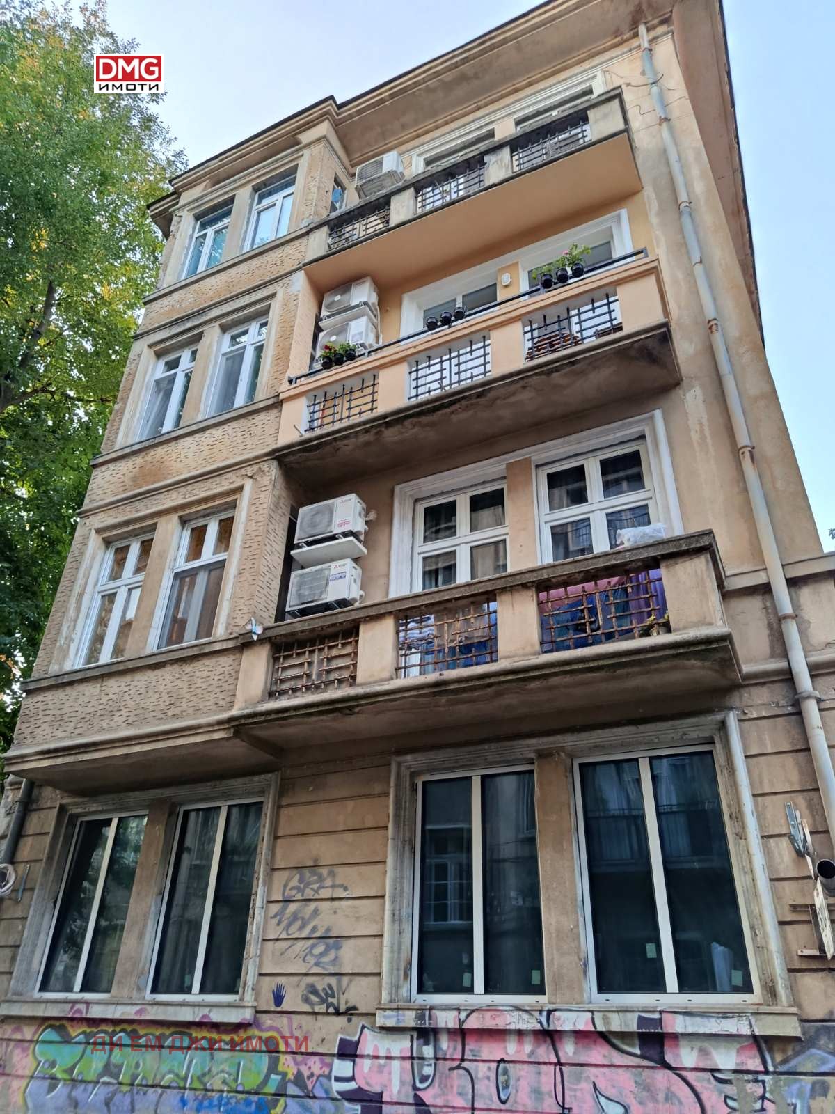 Дава под наем АТЕЛИЕ, ТАВАН, гр. София, Център
