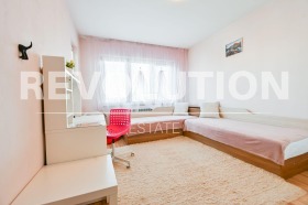 ���� ��� ���� 3-����� | Imot.bg � ����� ������ 10