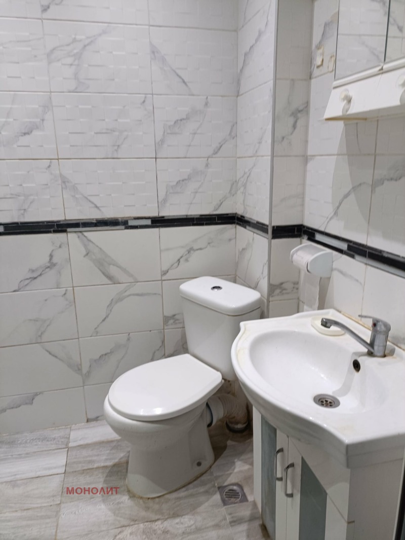 Дава под наем ЕТАЖ ОТ КЪЩА, гр. Габрово, Център, снимка 6 - Етаж от къща - 52372892