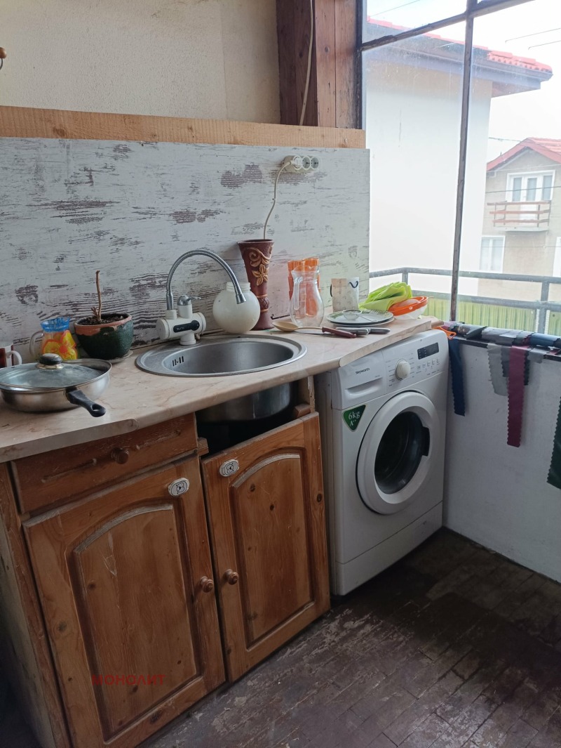 Дава под наем ЕТАЖ ОТ КЪЩА, гр. Габрово, Център