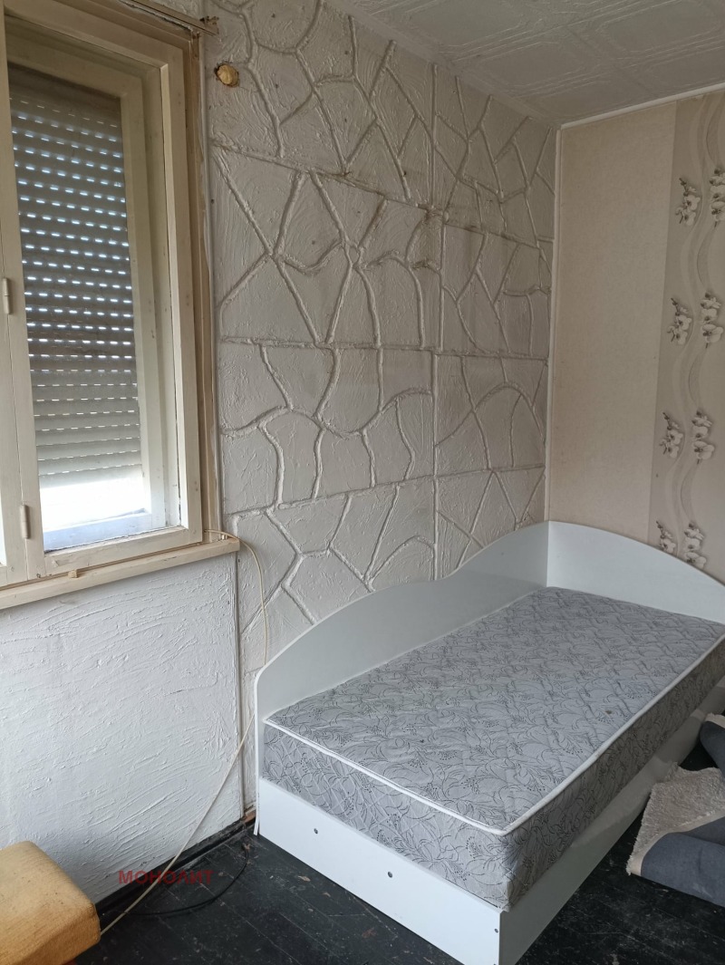 Дава под наем ЕТАЖ ОТ КЪЩА, гр. Габрово, Център, снимка 4 - Етаж от къща - 52372892