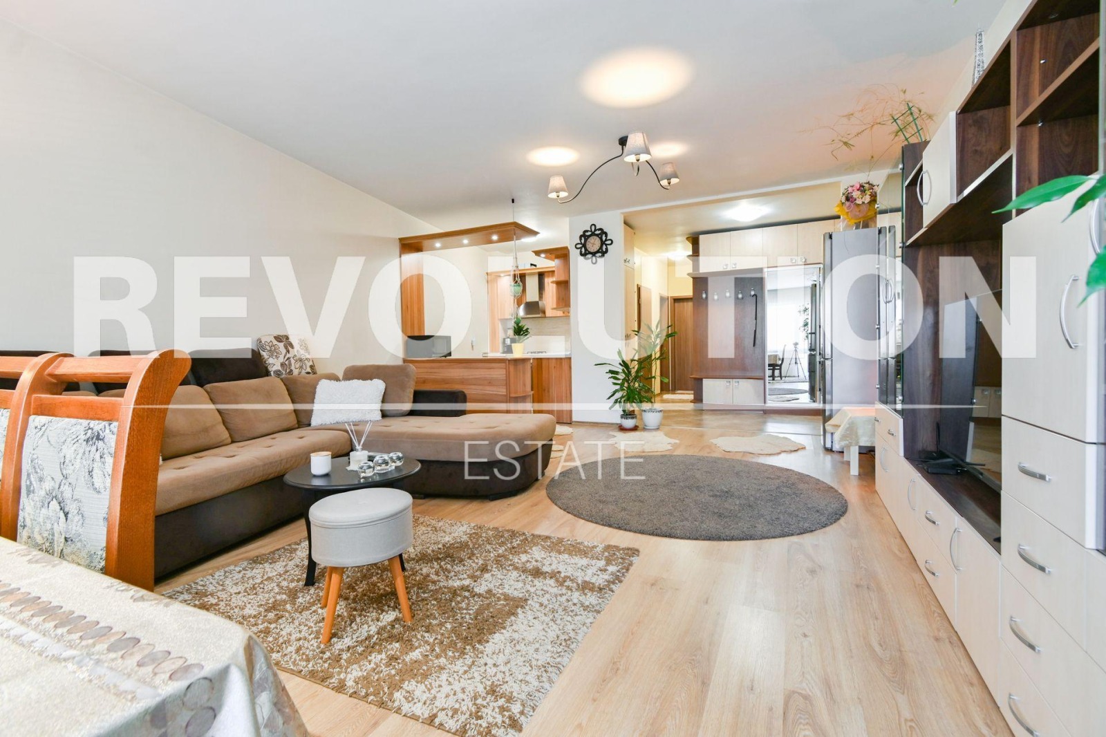 Дава под наем 3-СТАЕН, гр. София, Витоша, снимка 17 - Апартаменти - 54105322