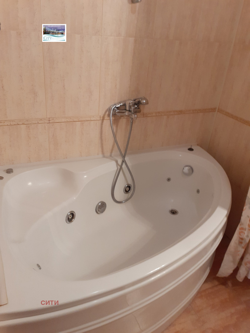 Te huur  2 slaapkamers Plovdiv , Karsjijaka , 130 m² | 23011392 - afbeelding [11]