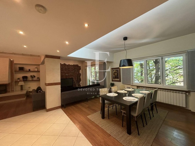 Zu vermieten  3 Schlafzimmer Sofia , Zentar , 190 qm | 46054832