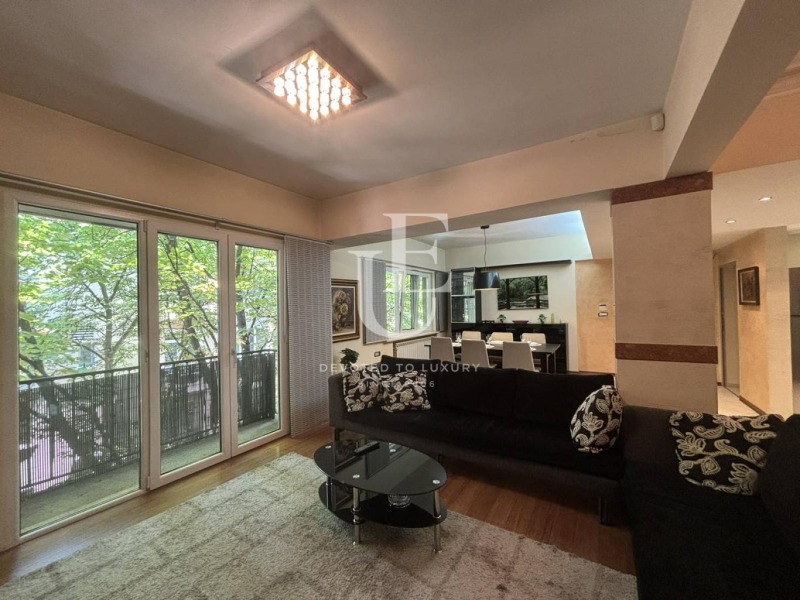 Zu vermieten  3 Schlafzimmer Sofia , Zentar , 190 qm | 46054832 - Bild [2]