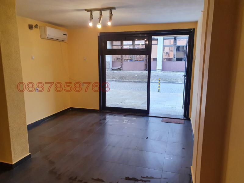 Para alugar  Escritório Sofia , Zona B-19 , 26 m² | 44376725